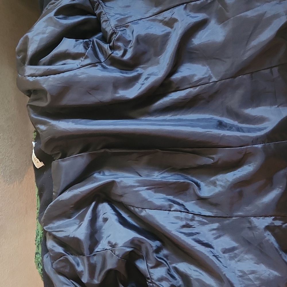 GUC ADORE Coat - Picture 6 of 6